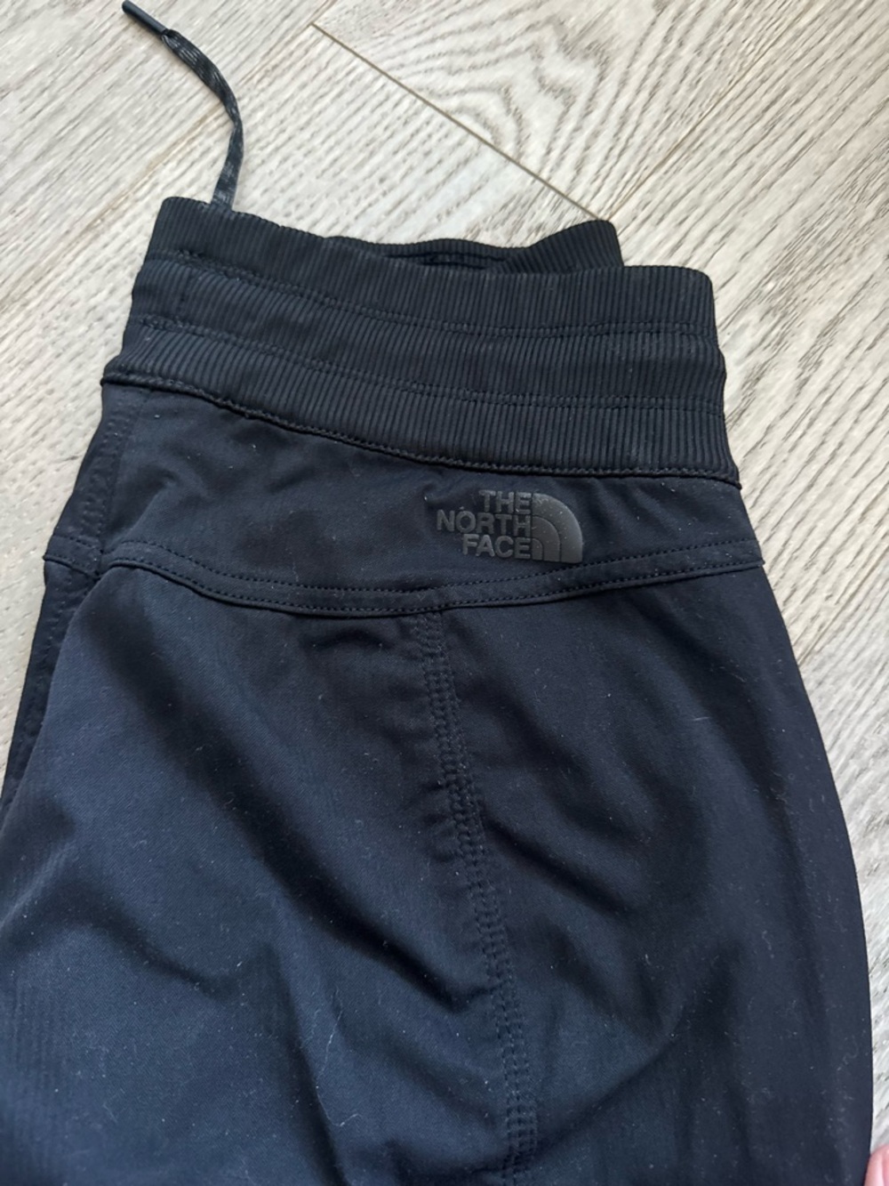 The North Face Black Women's Nylon Athletic Jogger Pants in size S - Picture 7 of 11